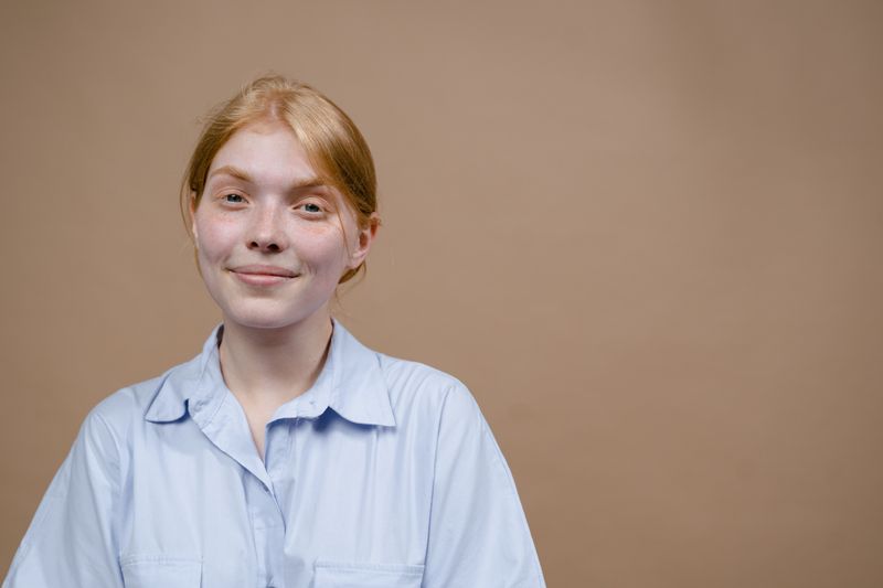 Sarah T portrait